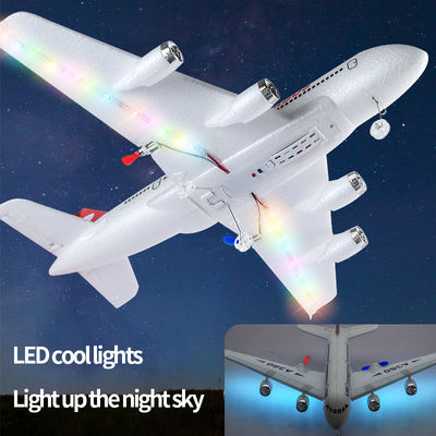 Características Retorno automático 2.4 G Aeroplano de espuma de poliestireno durável 70g Modelo de controle remoto Toy Helicóptero A380 Rc Avião Avião 110m Caixa