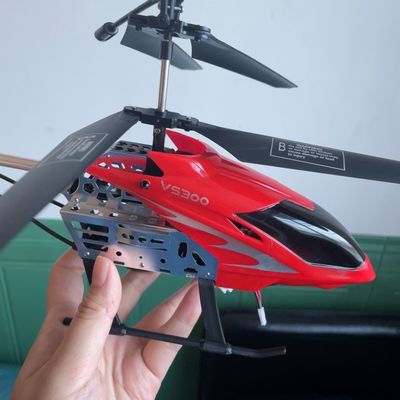 Educação para iniciantes Treinamento STEAM HUGTEC F880 Helicóptero de brinquedo de 3,5 canais 2.4G Helicóptero de controle remoto Mini Rc Helicóptero