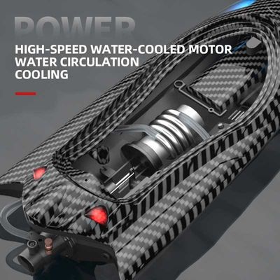 Estado de montagem Velocidade pronta a funcionar Turbojet Barco de controlo remoto com função de viragem à esquerda e à direita